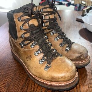 Hanwag Bergler Hazelnut Leather hiking boots US Men 8/Women 9.5 EU 40.5